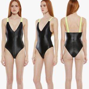 Koral Activewear Jumpstreet Infinity one piece bodysuit size L large NWT